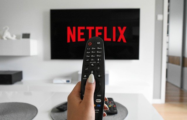 Jakie korzyści biorą się z oglądania Netflixa?